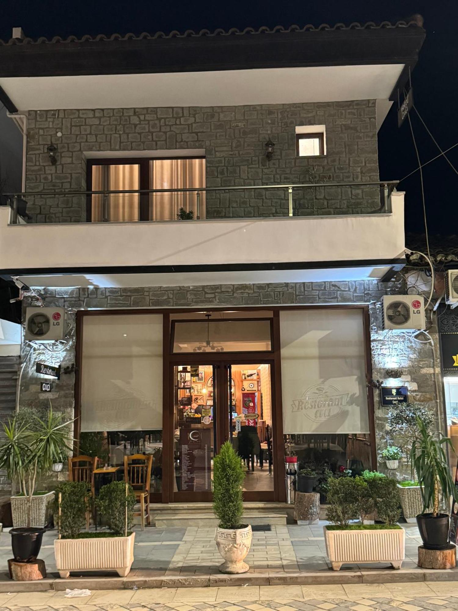 Cuci B&B Μπεράτ Εξωτερικό φωτογραφία